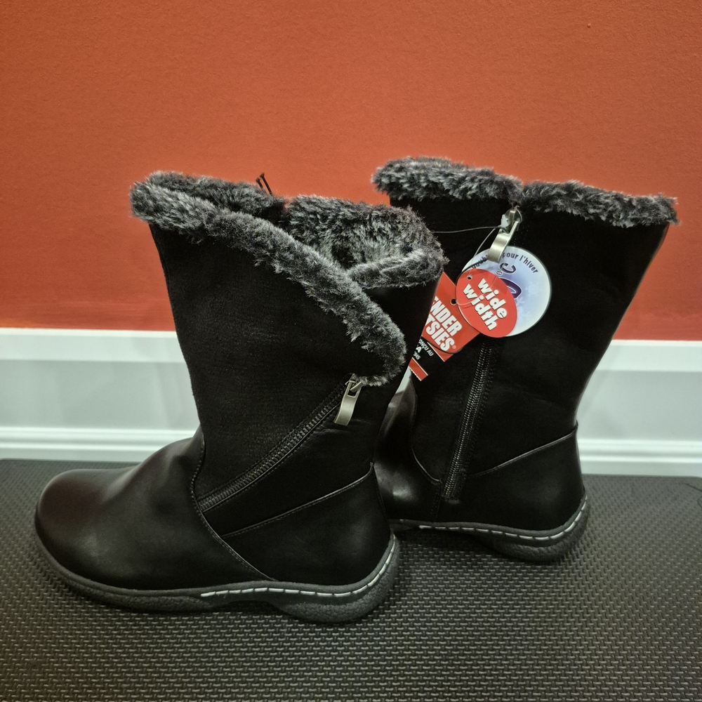 Wide Width Black Faux Fur Lined Winter Boots